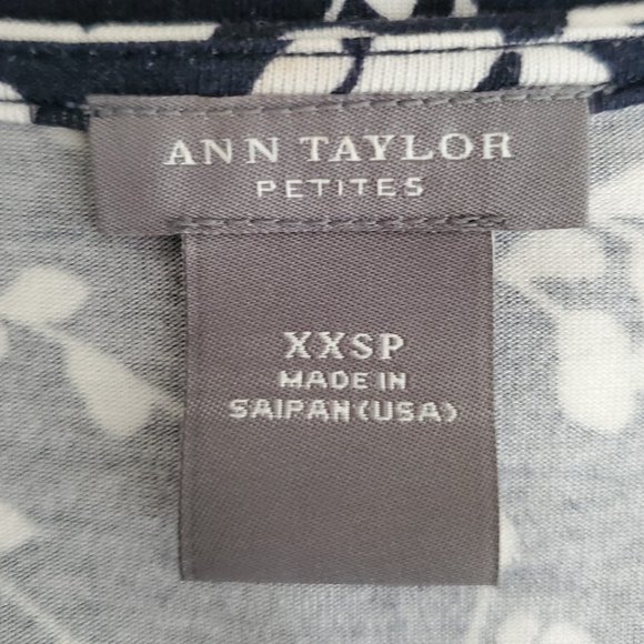 Ann Taylor V-neck Empire Waist 3/4 Sleeve Top | Like New |XXSP | Navy Blue White - Picture 5 of 6